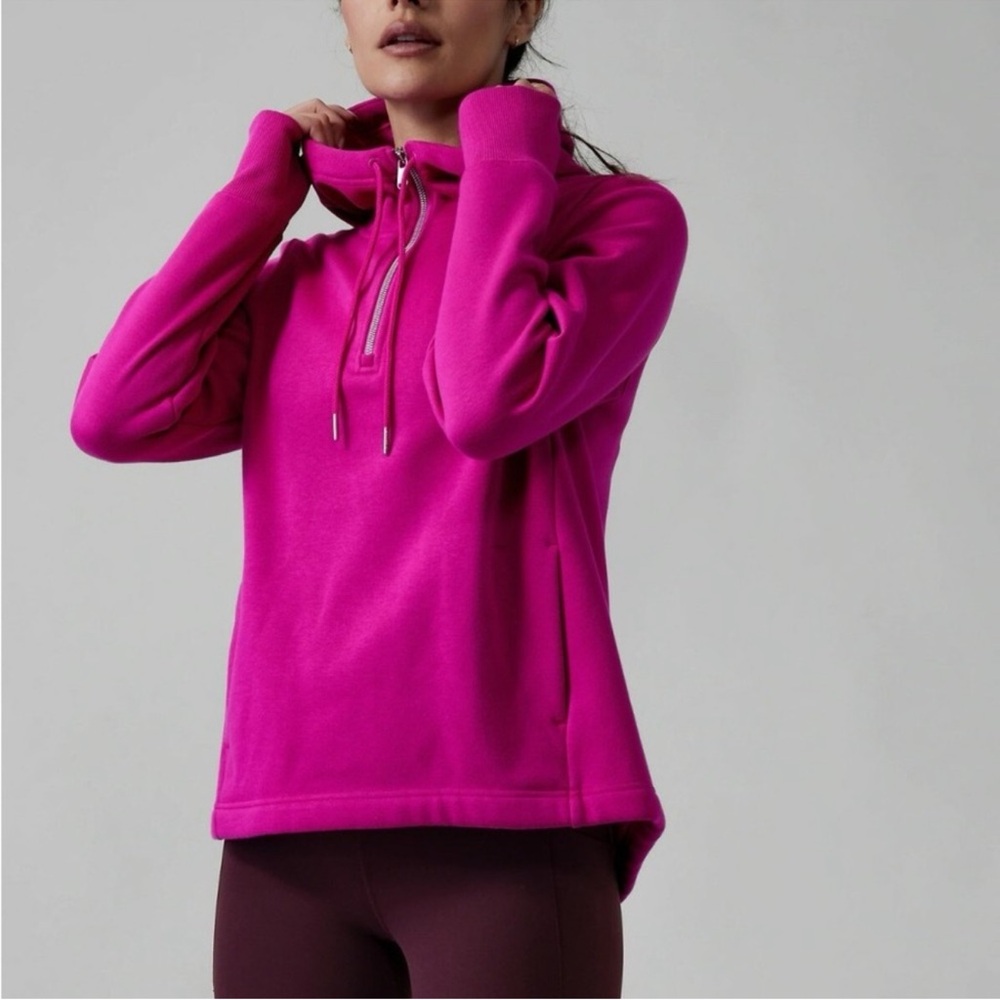 Athleta Women's XS Sweatshirt Cozy Karma 1/4 Zip Hoodie Plush Fleece Fuchsia XS